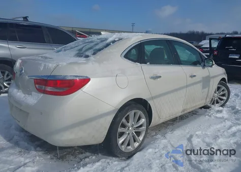2015 Buick Verano Leather Group из США, поврежденный, VIN 1G4PS5SK6F4210877